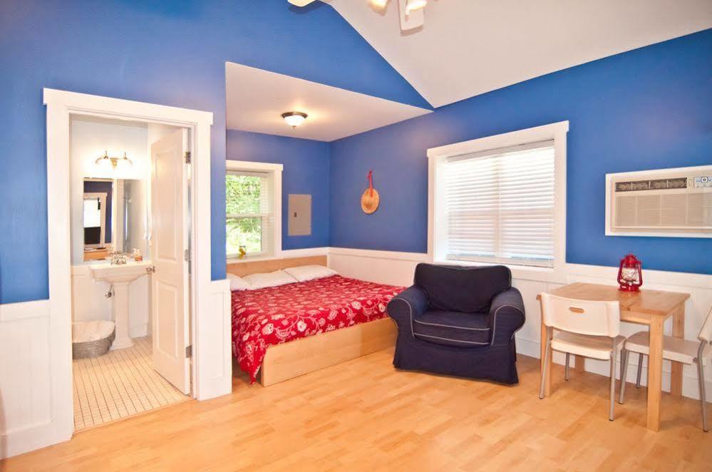 Blue Door Cottages Монтічелло Екстер'єр фото