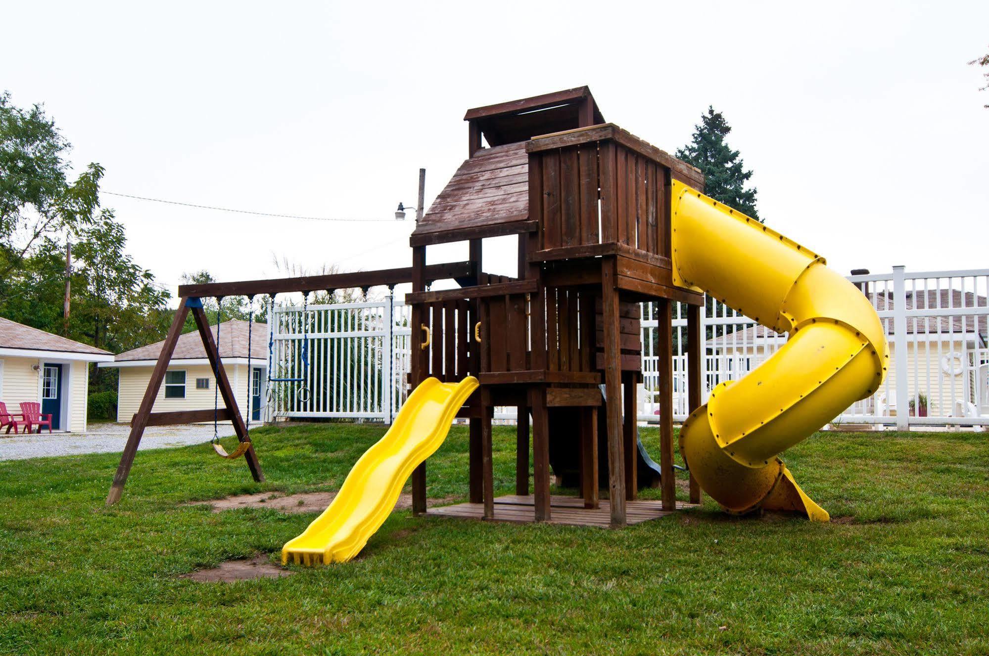 Blue Door Cottages Монтічелло Екстер'єр фото