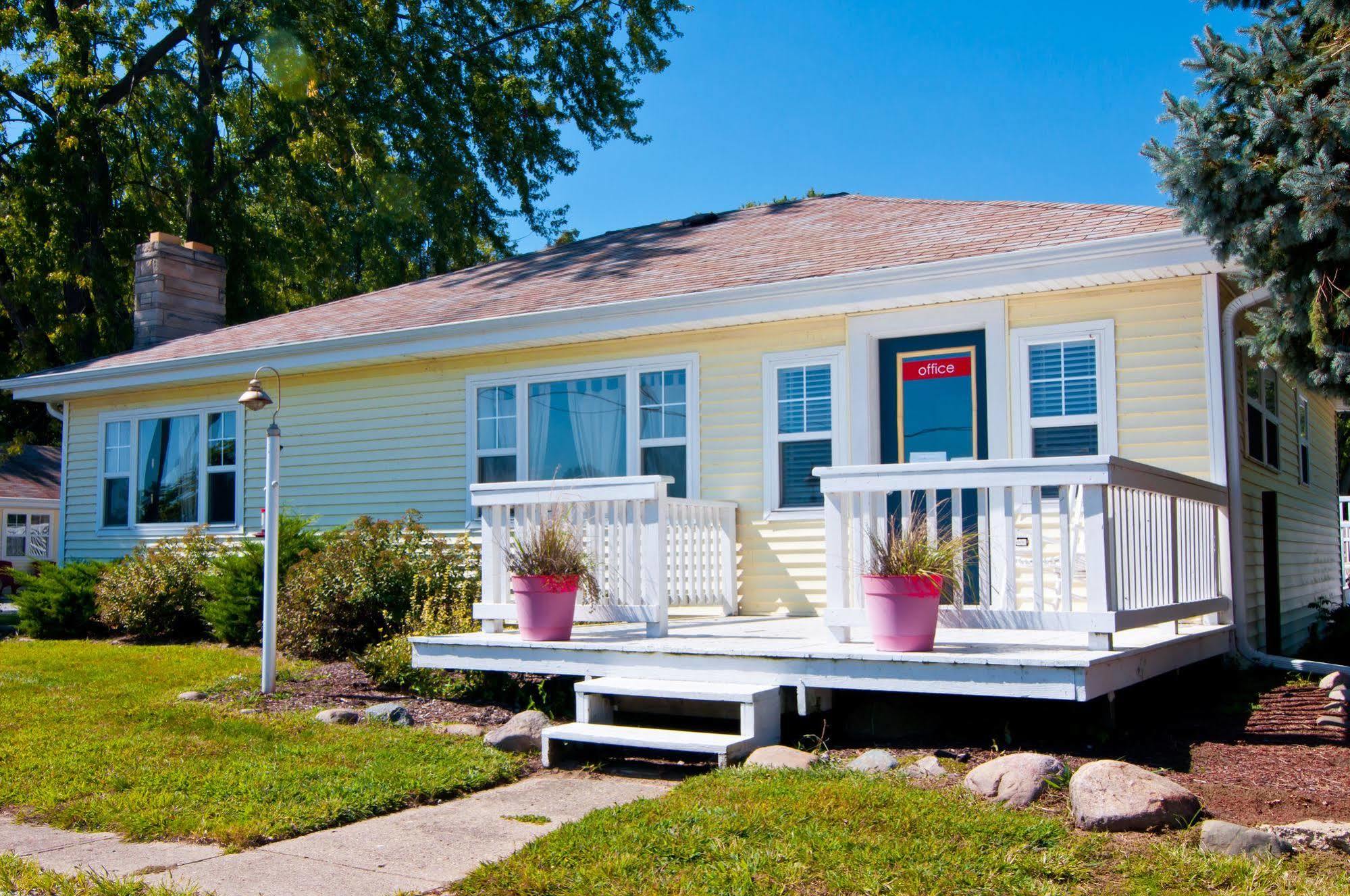 Blue Door Cottages Монтічелло Екстер'єр фото